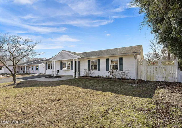 Homes for sale in Barnegat, NJ | 5 Fresno St, Barnegat, NJ 08005 | MLS# 22601267