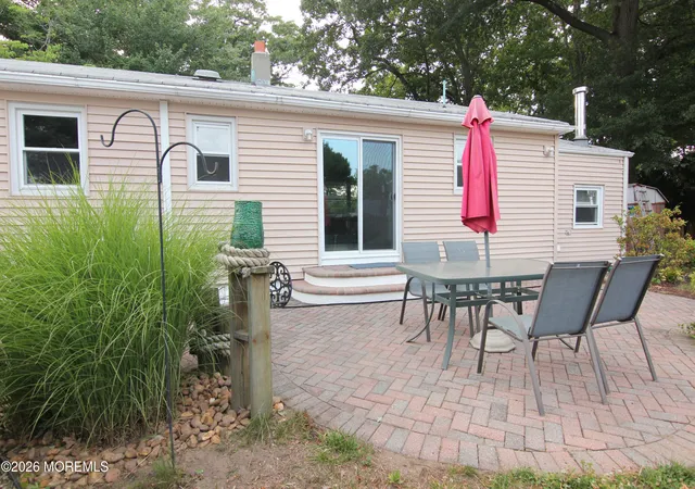 Homes for sale in Keyport, NJ | 815 Shadylawn Wy, Keyport, NJ 07735 | MLS# 22612741