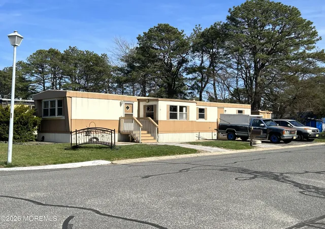 32nd image of 13 Bluebird Ln, Whiting, NJ 08759 | MLS# 22610106