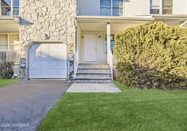 Homes for sale in Lakewood, NJ | 35 N Crest Pl, Lakewood, NJ 08701 | MLS# 22602586