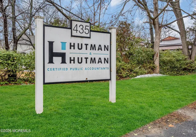 41st image of 435 E County Line Rd, Lakewood, NJ 08701 | MLS# 22604804