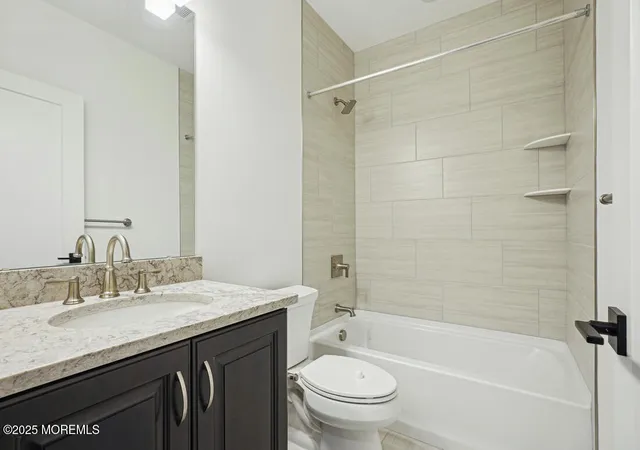 12th image of 17 Colt Ln, Manalapan, NJ 07726 | MLS# 22604686