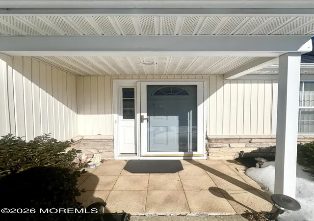 Photo 3 of Single family home for sale at 2692 Rockport Ln, Toms River, NJ 08755 | MLS# 22610478 | Listing updated on 2026-09-10