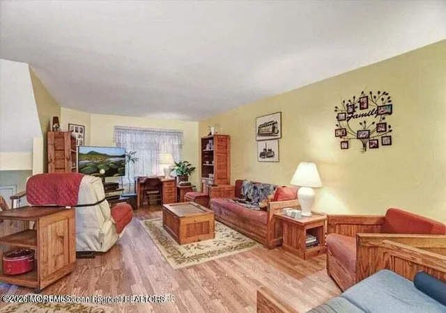 3rd image of 603 Holly Dr, Perth Amboy, NJ 08861 | MLS# 22605936