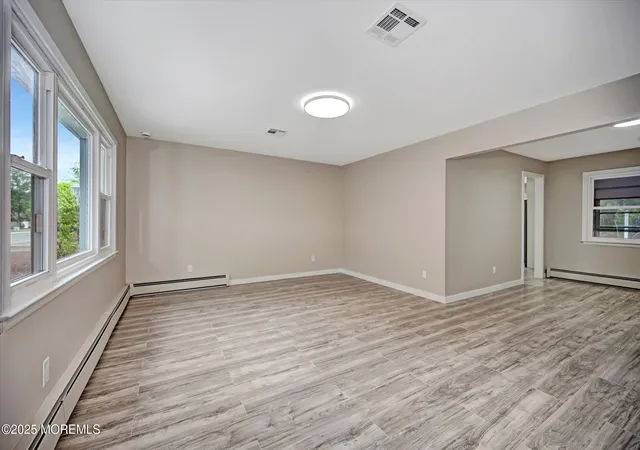 5th image of 48 Sheepshead Dr, Toms River, NJ 08757 | MLS# 22605564
