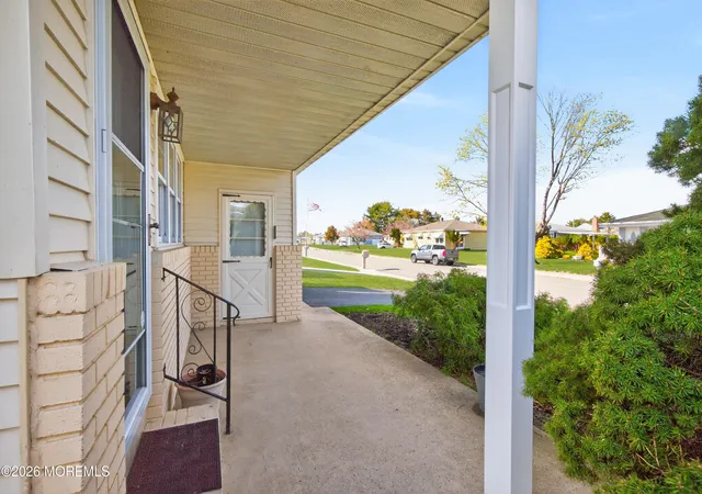Photo 4 of Sale Pending at 241 Charlotteville Dr N, Toms River, NJ 08757 | MLS# 22605599 | Listing updated on 2026-09-05