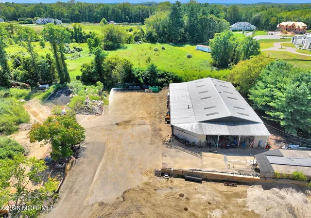 Photo 4 of Sale Pending at 86 Stillwell Rd, Holmdel, NJ 07733 | MLS# 22606136 | Listing updated on 2026-08-18