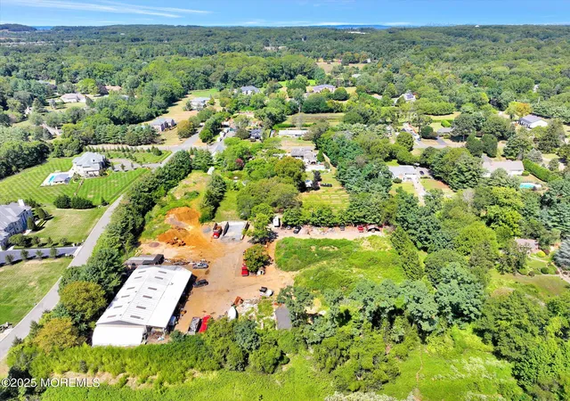 Photo 3 of Sale Pending at 86 Stillwell Rd, Holmdel, NJ 07733 | MLS# 22606136 | Listing updated on 2026-08-18