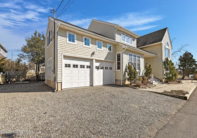 3rd image of 923 Barnegat Ln, Mantoloking, NJ 08738 | MLS# 22606829