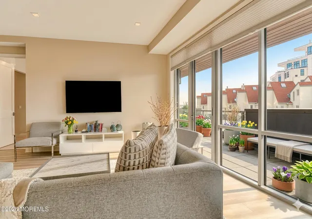 3rd image of 365 Ocean Blvd, Long Branch, NJ 07740