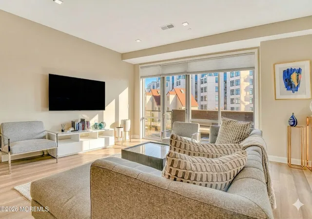 4th image of 365 Ocean Blvd, Long Branch, NJ 07740
