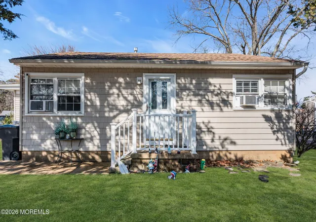 2nd image of 2 Castro Grove Dr, Toms River, NJ 08753 | MLS# 22607360