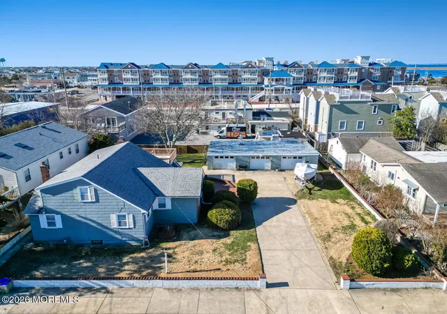 Photo 1 of Single Family Residence at 346 W 7th Street, Ship Bottom, NJ 08008 | MLS# 22608285 | | Sold on 2026-04-30