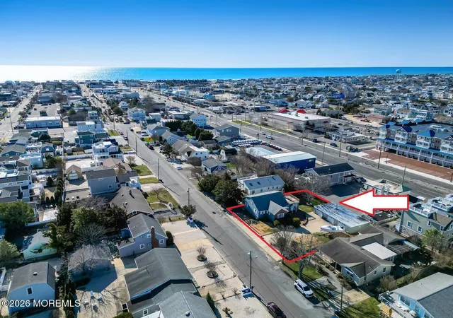 Photo 4 of Single Family Residence at 346 W 7th Street, Ship Bottom, NJ 08008 | MLS# 22608285 | | Sold on 2026-04-30