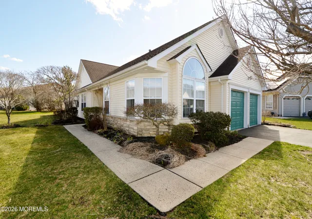 Homes for sale in Toms River, NJ | 2531 Ridgemont Ct, Toms River, NJ 08755 | MLS# 22607417