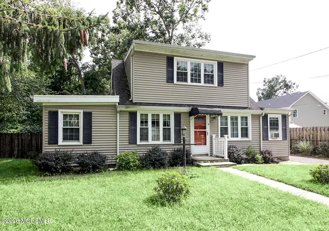 24th image of 410 Middle Ln, Howell, NJ 07731 | MLS# 22626347