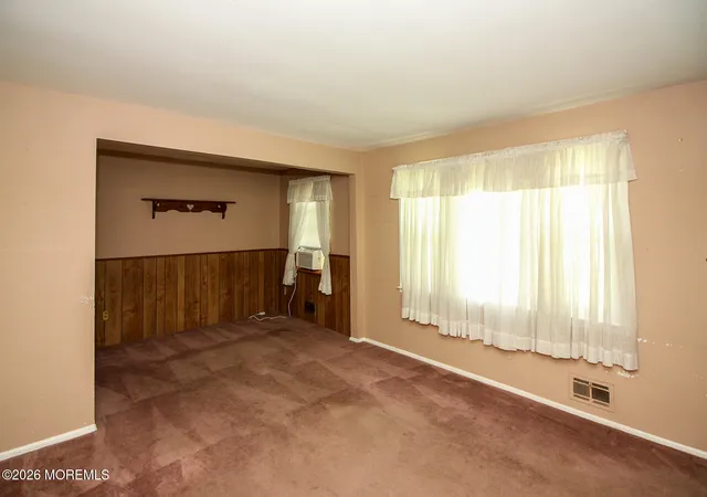 4th image of 410 Middle Ln, Howell, NJ 07731 | MLS# 22626347