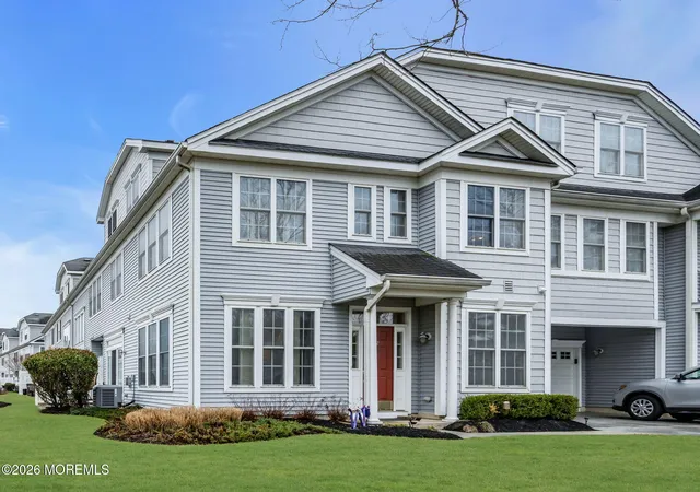 3rd image of 2 Golden Eye Ln, Port Monmouth, NJ 07758 | MLS# 22607902
