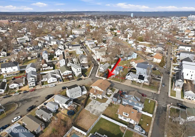 Homes for sale in Keansburg, NJ | 40 Twilight Ave, Keansburg, NJ 07734 | MLS# 22607837