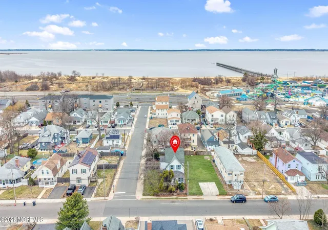 Homes for sale in Keansburg, NJ | 59 Highland Blvd, Keansburg, NJ 07734 | MLS# 22607760