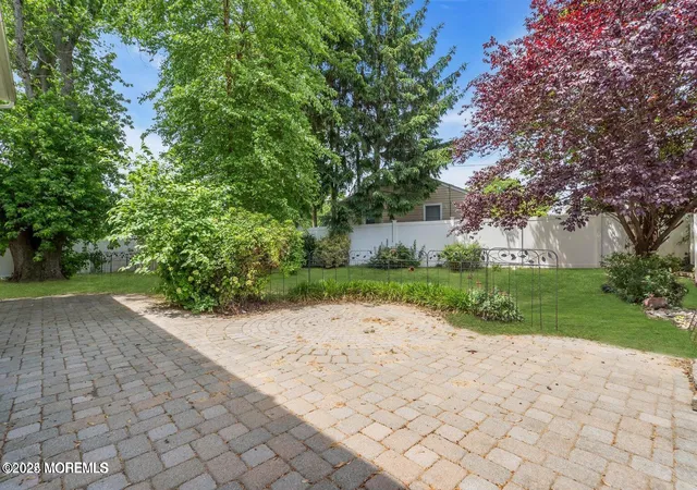 Photo 3 of Single family home for sale at 782 Bay Ave, Toms River, NJ 08753 | MLS# 22607805 | Listing updated on 2026-05-14