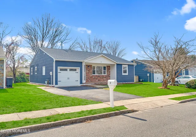 Homes for sale in Toms River, NJ | 3 Pembroke Ln, Toms River, NJ 08757 | MLS# 22609110