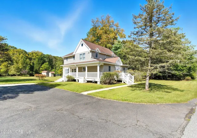Homes for sale in Farmingdale, NJ | 102 Colts Neck Rd, Farmingdale, NJ 07727 | MLS# 22607957