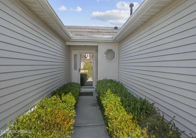 Homes for sale in Toms River, NJ | 1523 Heatherleaf Ln, Toms River, NJ 08755 | MLS# 22608370