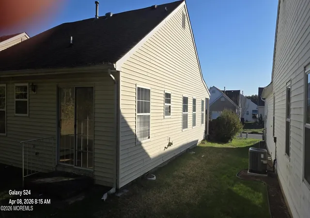 1st image of 17 Trent Dr, Toms River, NJ 08757 | MLS# 22609660