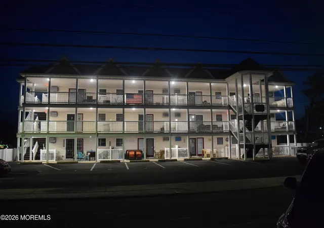 3rd image of 202 Franklin Ave, Seaside Heights, NJ 08751