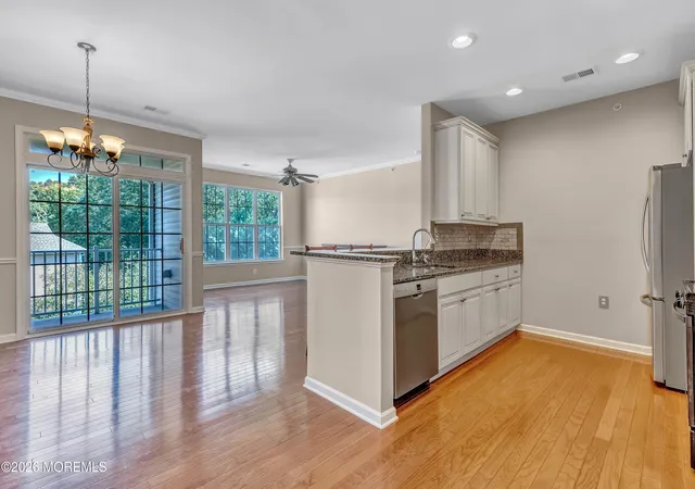 3rd image of 232 Sophee Ln, Lakewood, NJ 08701 | MLS# 22609462