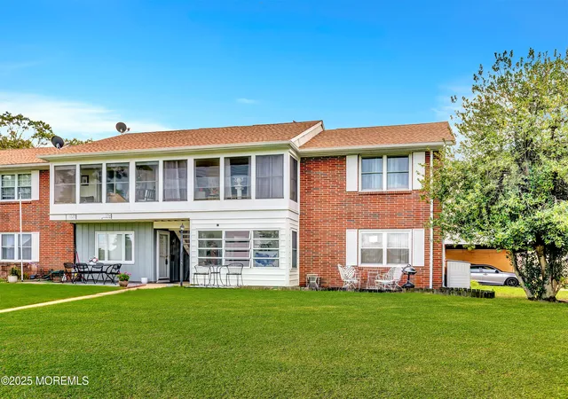 Photo 4 of Single family home for sale at 39m Cambridge Ct, Lakewood, NJ 08701 | MLS# 22608620 | Listing updated on 2026-10-08
