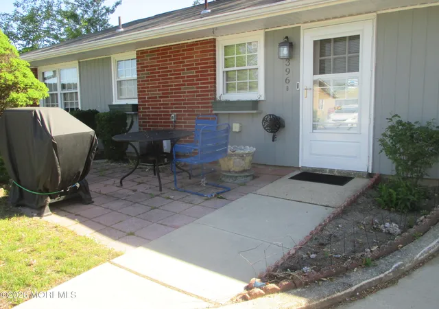 Photo 2 of Single family home for sale at 396b Chesterfield Ct, Lakewood, NJ 08701 | MLS# 22608838 | Listing updated on 2026-08-26
