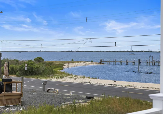 Homes for sale in Tuckerton, NJ | 1131 S Green St, Tuckerton, NJ 08087 | MLS# 22609093