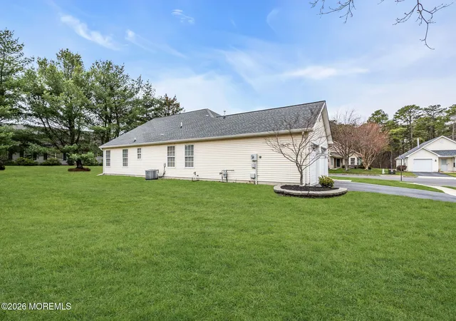 4th image of 22 Woodspring Ln, Whiting, NJ 08759 | MLS# 22609122