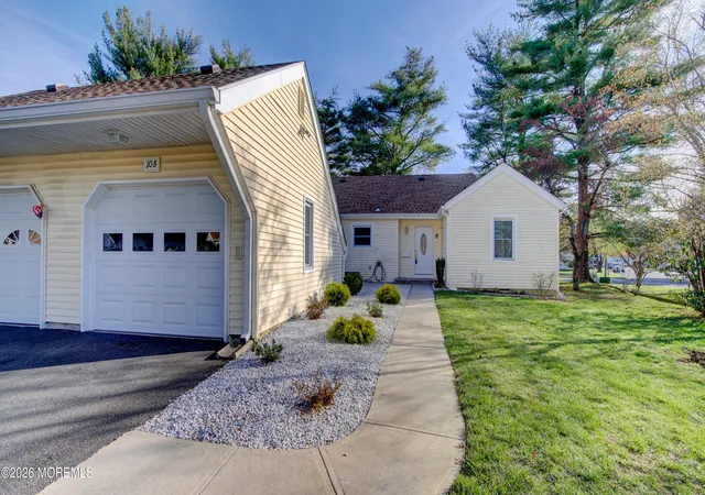 Homes for sale in Freehold, NJ | 10 Zacatin Rd #B, Freehold, NJ 07728 | MLS# 22610037