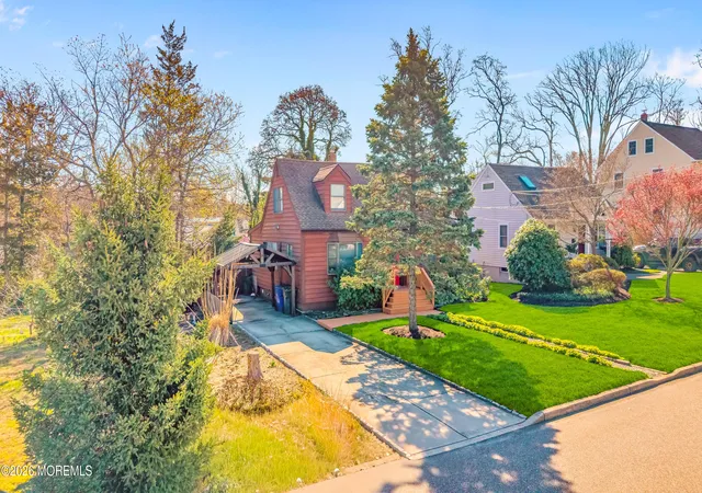 4th image of 119 Maple St, Toms River, NJ 08753 | MLS# 22609308