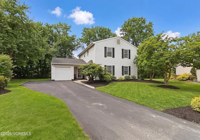 Homes for sale in Howell, NJ | 9 Bell Ct, Howell, NJ 07731 | MLS# 22609697