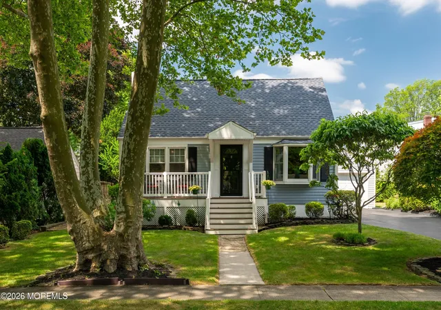 Homes for sale in Red Bank, NJ | 8 W Lake Rd, Red Bank, NJ 07701 | MLS# 22618529