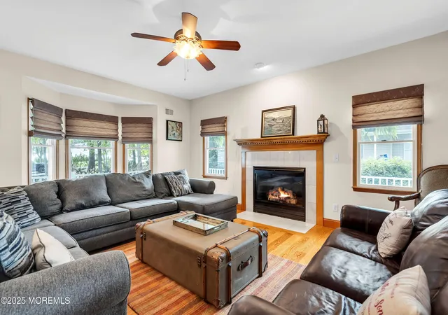 Photo 4 of Single family home for sale at 802 Washington St, Toms River, NJ 08753 | MLS# 22609455 | Listing updated on 2026-08-19