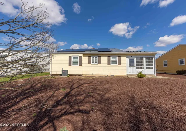Homes for sale in Toms River, NJ | 43 Carlisle Rd, Toms River, NJ 08757 | MLS# 22609512