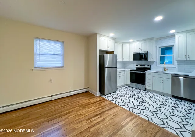 5th image of 16 Catskill Ct, Toms River, NJ 08753 | MLS# 22609483
