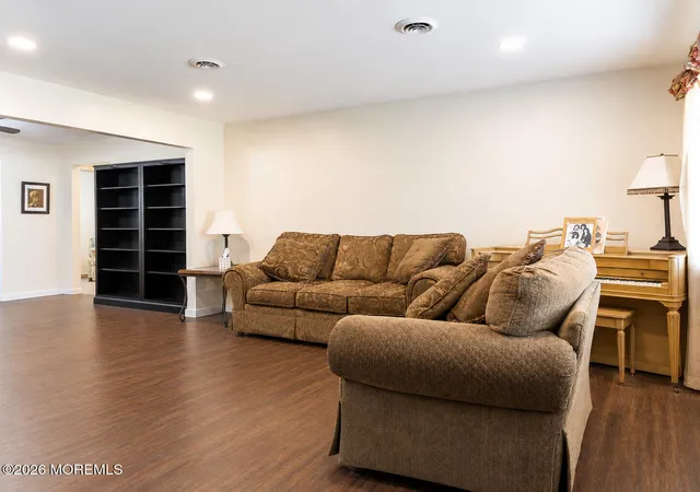 Photo 4 of Single family home for sale at 134 Georgetown Rd, Toms River, NJ 08757 | MLS# 22609626 | Listing updated on 2026-09-25