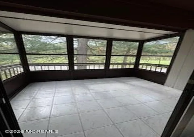 Homes for sale in Englishtown, NJ | 140 Amberly Dr #J, Englishtown, NJ 07726 | MLS# 22609639