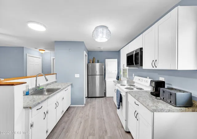 5th image of 2229 Yorktowne Blvd, Toms River, NJ 08753 | MLS# 22610592