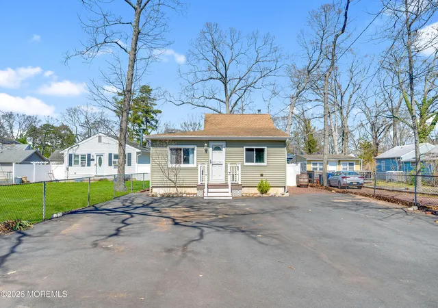 2nd image of 503 Elizabeth Ave, Toms River, NJ 08753 | MLS# 22610186