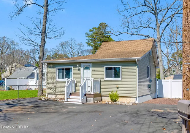 3rd image of 503 Elizabeth Ave, Toms River, NJ 08753 | MLS# 22610186