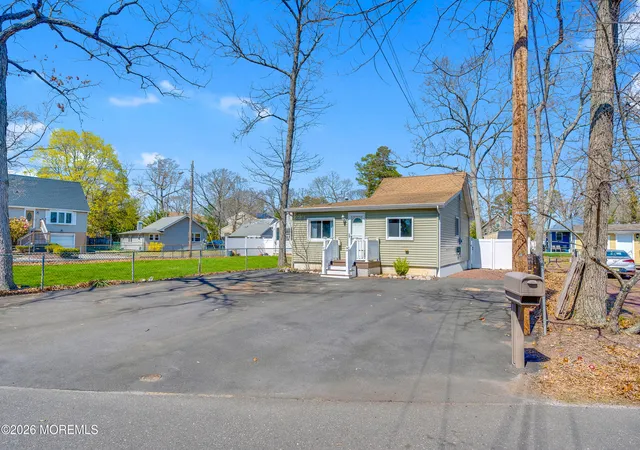 4th image of 503 Elizabeth Ave, Toms River, NJ 08753 | MLS# 22610186