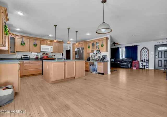 5th image of 1108 Monmouth Ave, Toms River, NJ 08757 | MLS# 22610159