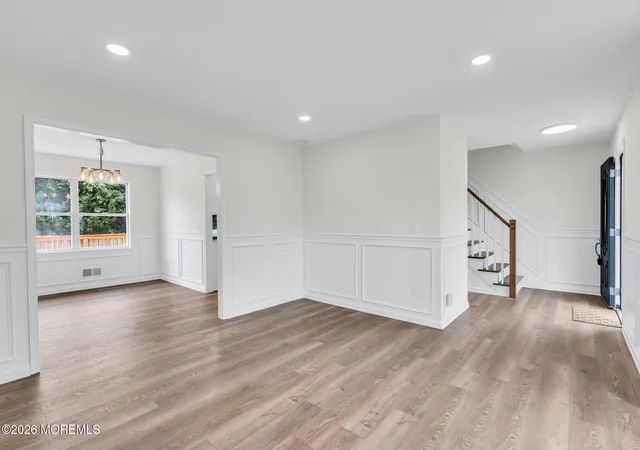 5th image of 780 Jerah Ct, Toms River, NJ 08753 | MLS# 22610424